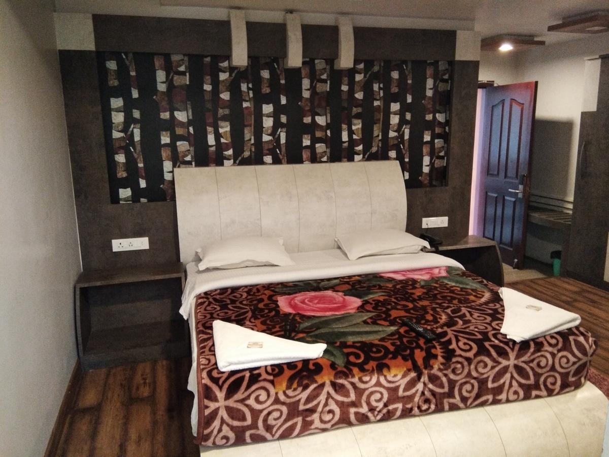 Sarkar Palace Ooty Bagian luar foto